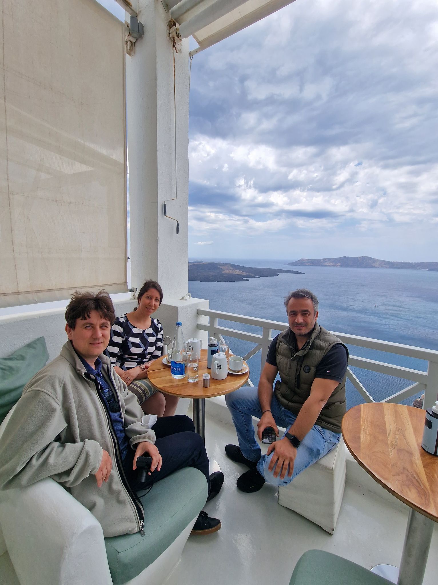 Secondments of UVSQ to Thira